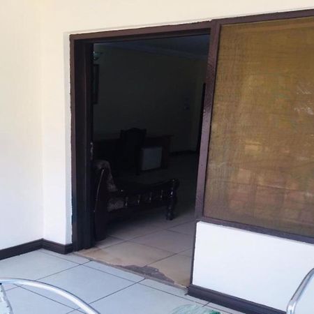 Room In Bb - Double Room With Balcony Accra Exterior photo